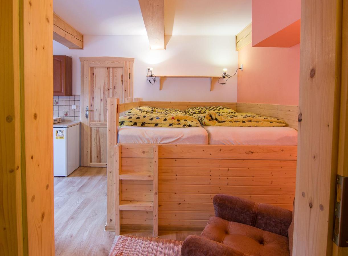 Apartman Mezi Stromy Rokytnice nad Jizerou Exteriör bild